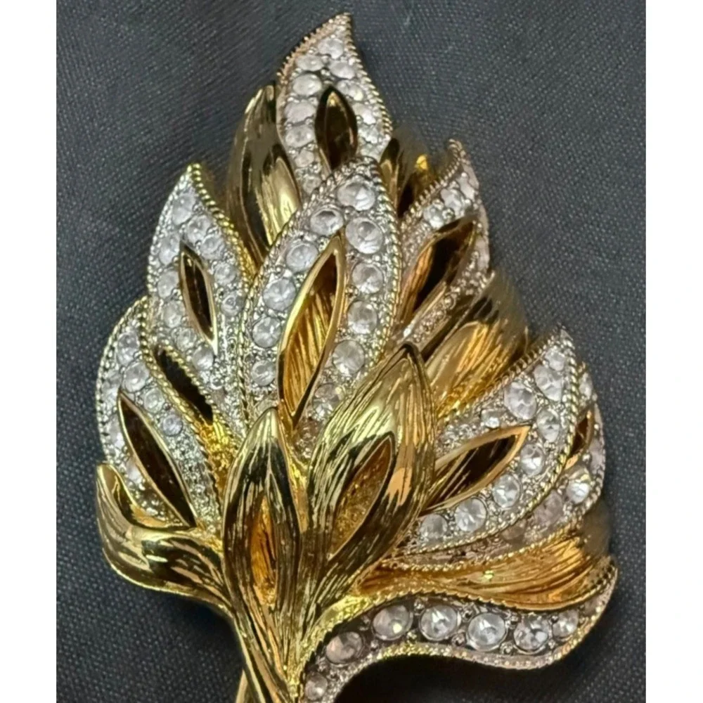 Vintage gold tone brooch Nolan Miller leaf brooch